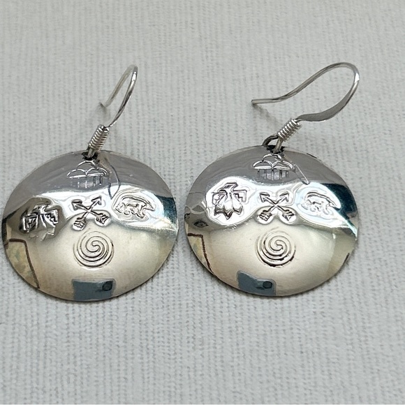 Native American Etched Symbols Sterling Silver Medallion Earrings - Picture 4 of 13